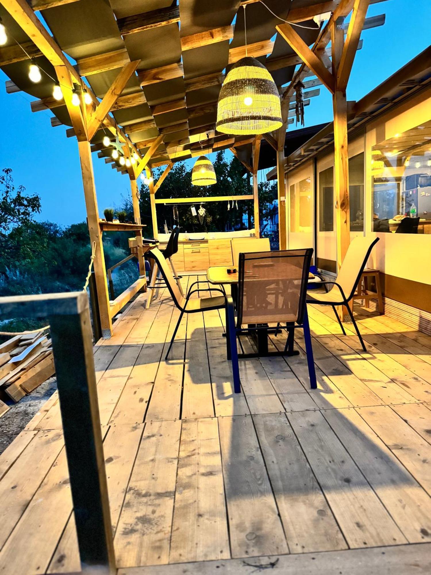 Karavana Tropicana Варна Екстериор снимка